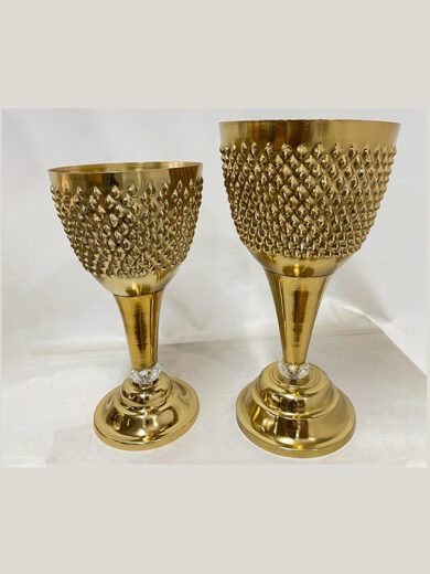 "Elegant Cups Set"